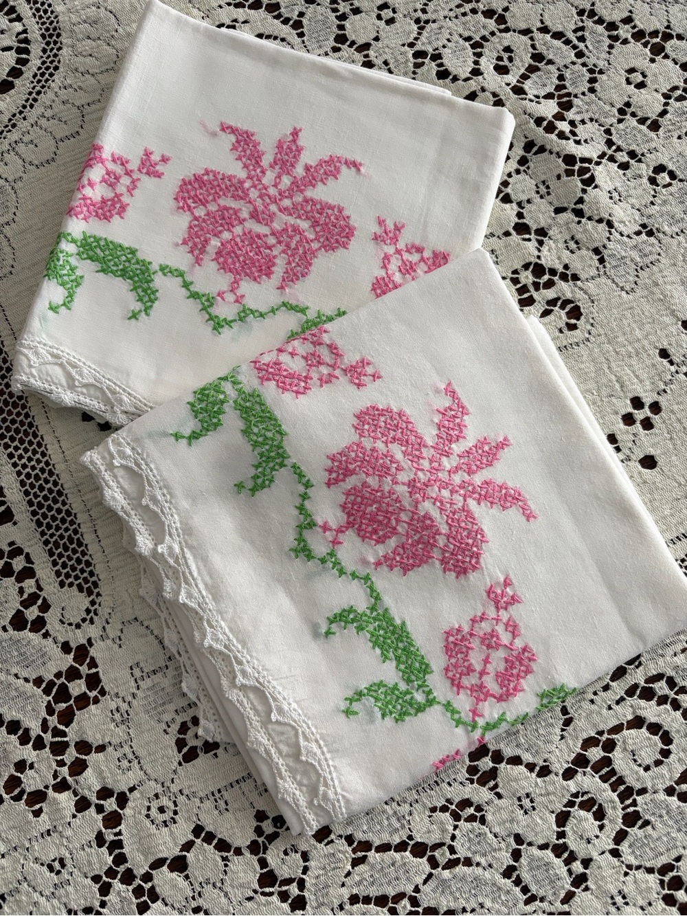 Embroidered Floral Pillowcases in Pink and Green - Vintage Style